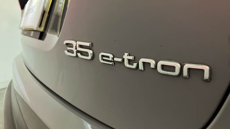 Audi Q4 e-tron 125kW 35 55.52kWh Sport 5dr Auto Electric Estate